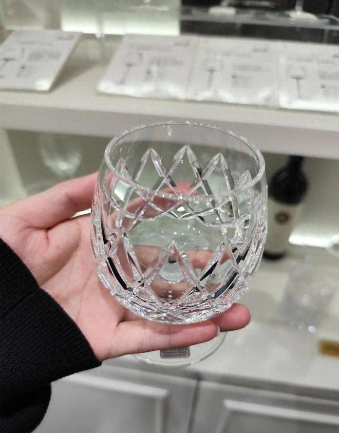 检查一下家里要是有这种“玻璃杯”赶紧扔！用越久危害越大